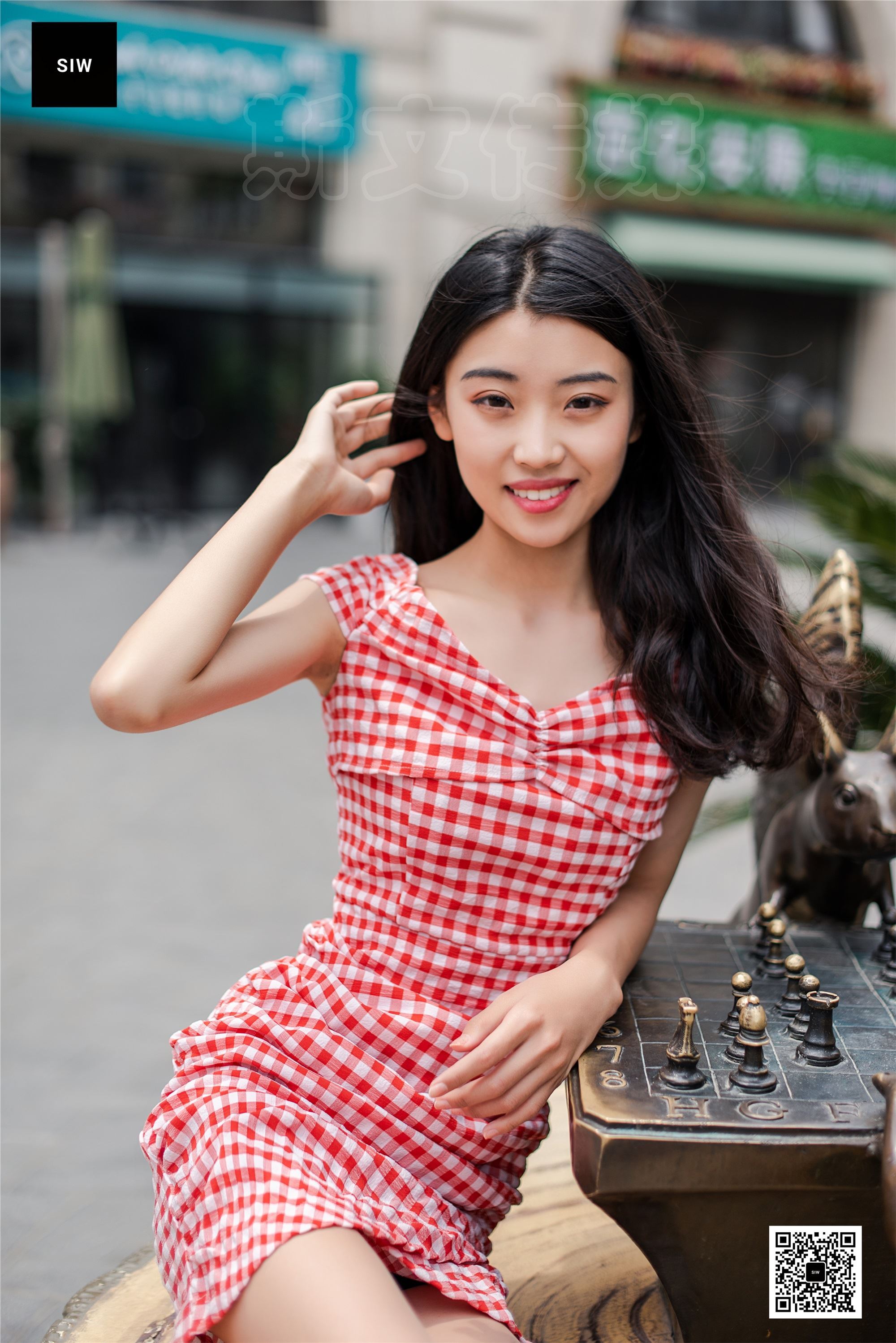 SIW斯文传媒 VOL.003 欧街徜徉-蓉儿